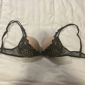 Victoria Secret bra Very sexy push-up 34B
